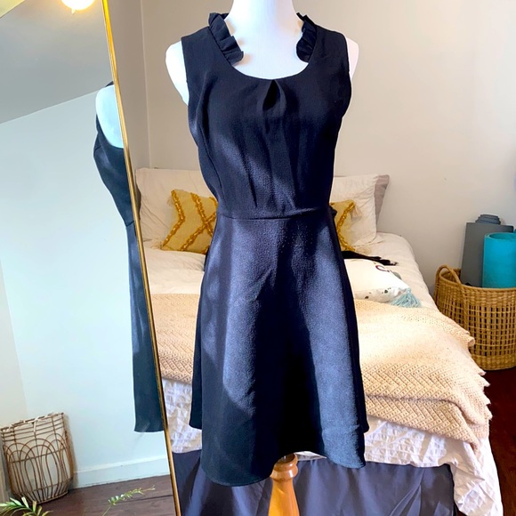 Final Touch- Fit & Flare Sleeveless Dress with Pockets - Picture 2 of 9